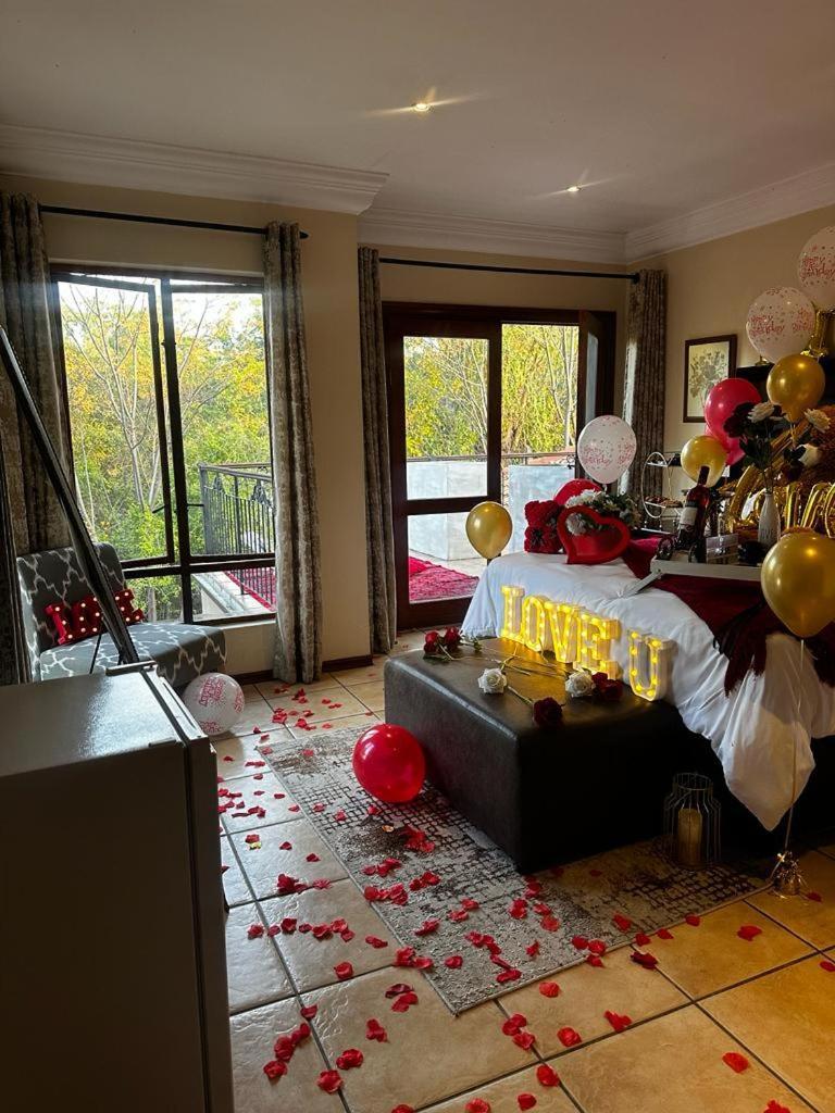 37 On Eagles Hotell Hartbeespoort Exteriör bild