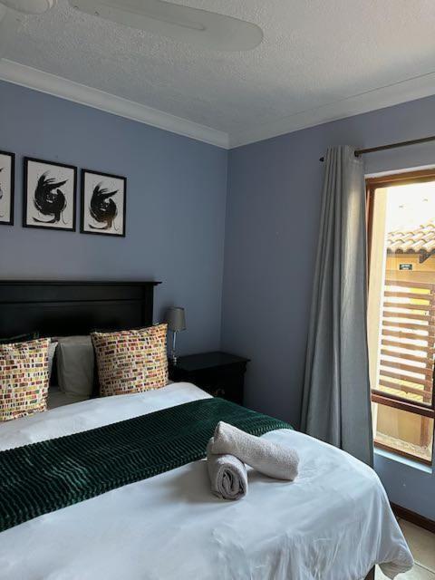 37 On Eagles Hotell Hartbeespoort Exteriör bild